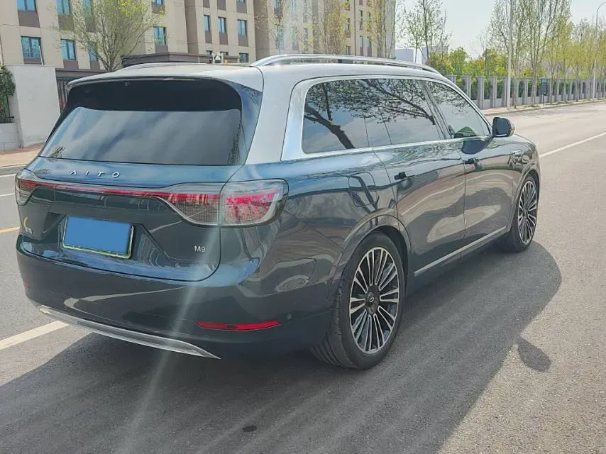 2024 AITO AITO M9 1.5T 152HP L4 REEV 42KWH,autocango,china used car exporter,china ev exporter,chinese used car exporter,chinese used ev exporter