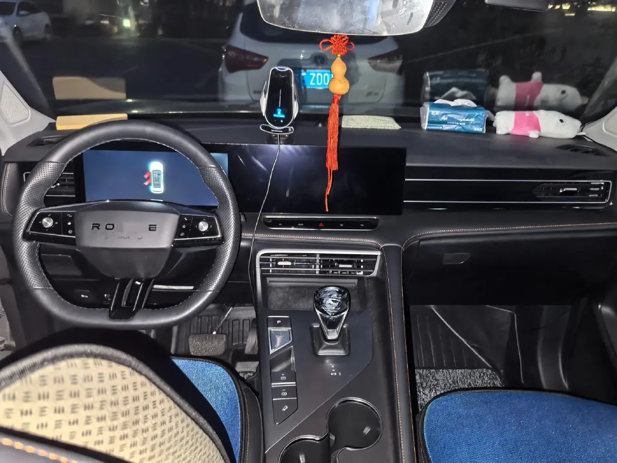 2023 Roewe RX5 1.5T 188HP L4 7DCT,autocango,china used car exporter,china ev exporter,chinese used car exporter,chinese used ev exporter