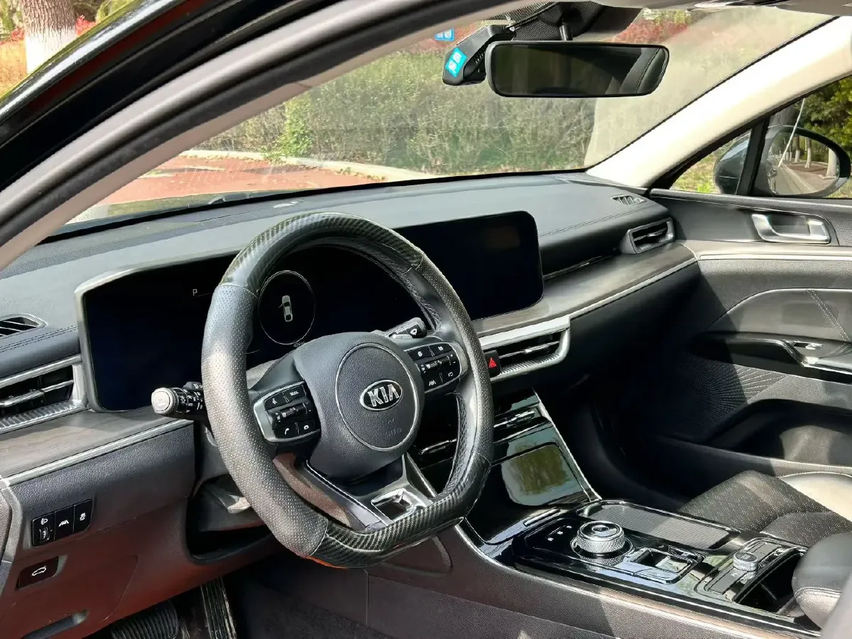 2020 Kia K5 1.5T 170HP L4 7DCT,autocango,china used car exporter,china ev exporter,chinese used car exporter,chinese used ev exporter