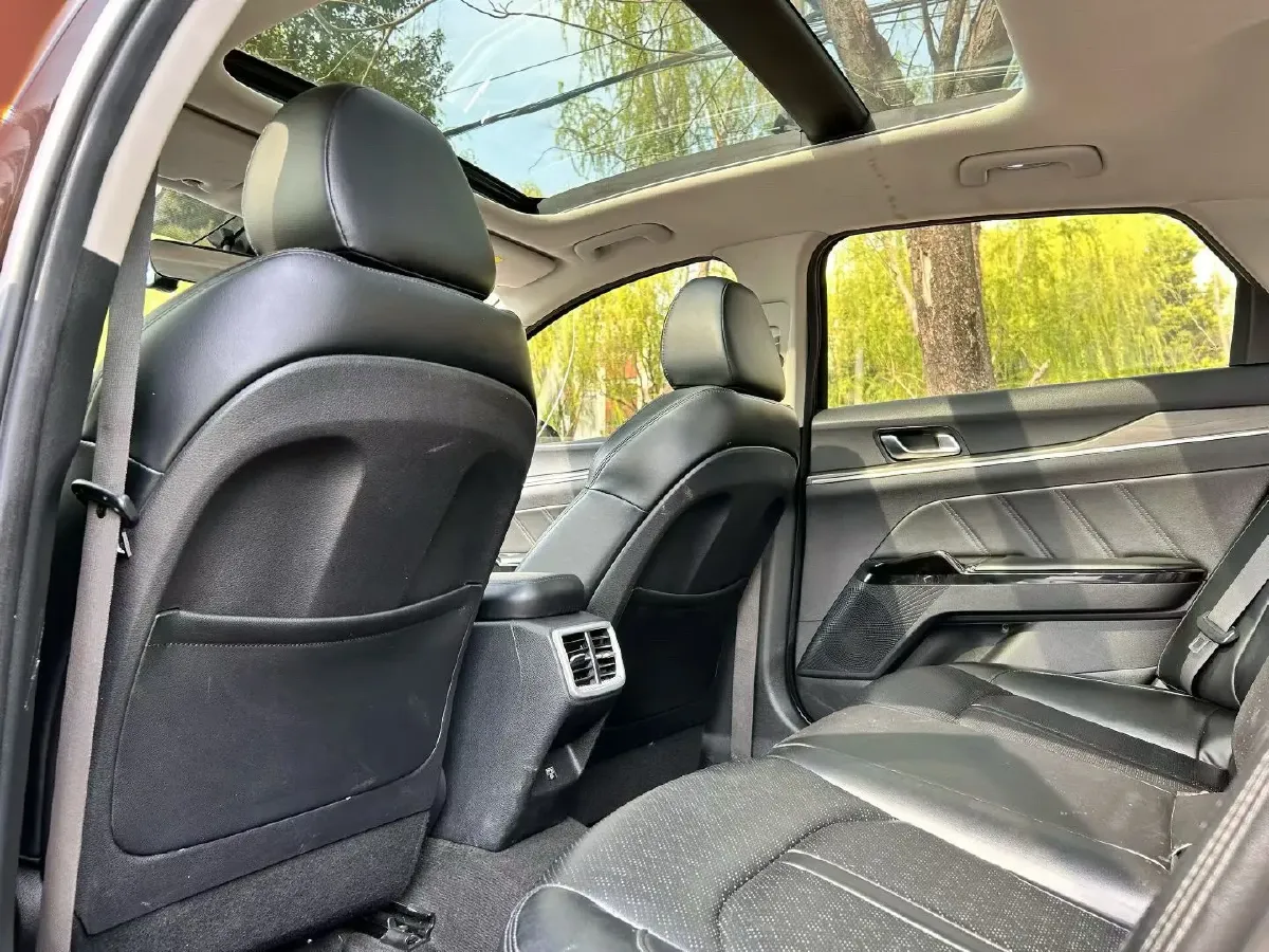 2020 Kia K5 1.5T 170HP L4 7DCT,autocango,china used car exporter,china ev exporter,chinese used car exporter,chinese used ev exporter