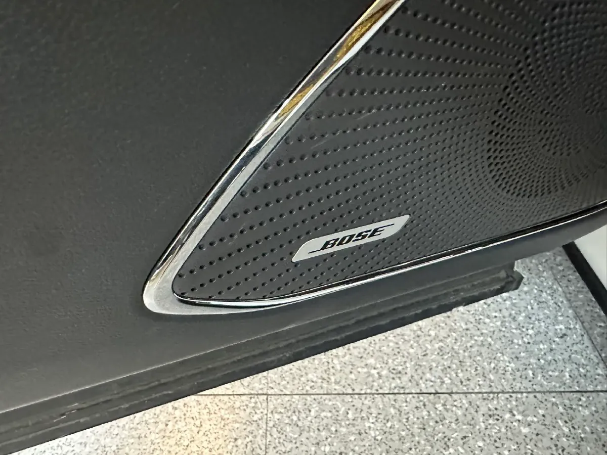 2022 HongQi HS5 2.0T 224HP L4 6AT,autocango,china used car exporter,china ev exporter,chinese used car exporter,chinese used ev exporter