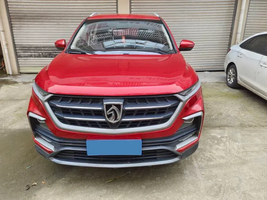 2018 BaoJun 530 1.5T 150HP L4 6MT,autocango,china used car exporter,china ev exporter,chinese used car exporter,chinese used ev exporter