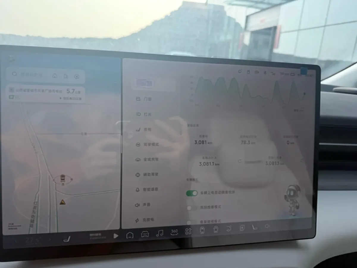 2025 Xpeng X9 BEV,autocango,china used car exporter,china ev exporter,chinese used car exporter,chinese used ev exporter