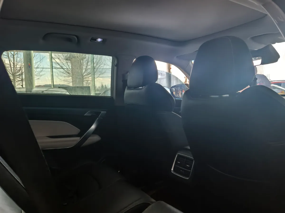 2020 Geely Azkarra 1.8T 184HP L4 7DCT,autocango,china used car exporter,china ev exporter,chinese used car exporter,chinese used ev exporter