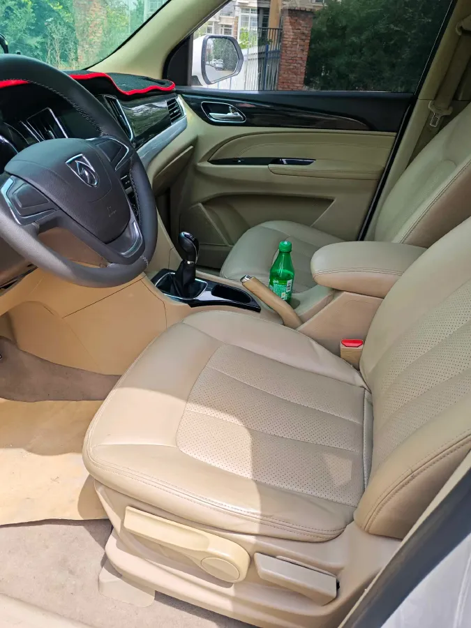 2016 JMC BaoDian 2.4L 124HP L4 5MT,autocango,china used car exporter,china ev exporter,chinese used car exporter,chinese used ev exporter