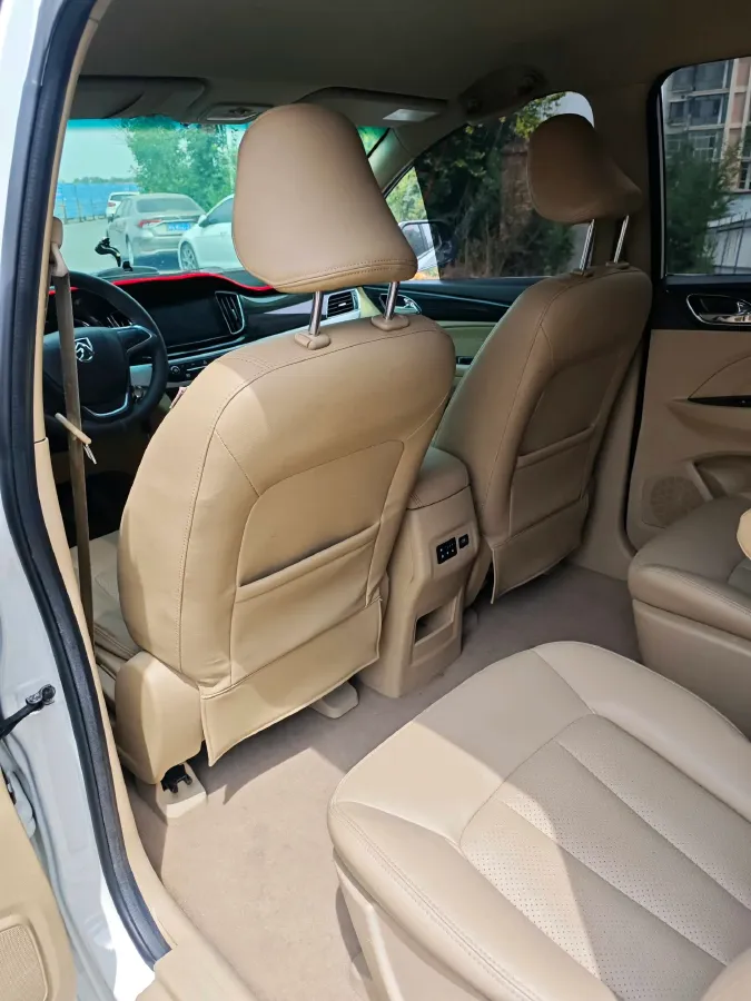 2016 JMC BaoDian 2.4L 124HP L4 5MT,autocango,china used car exporter,china ev exporter,chinese used car exporter,chinese used ev exporter