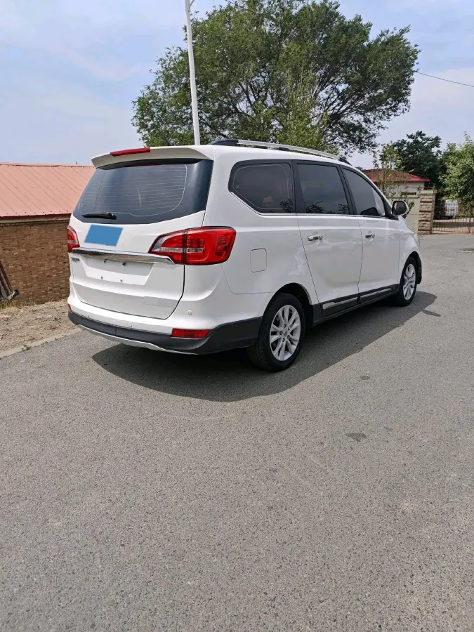 2016 JMC BaoDian 2.4L 124HP L4 5MT,autocango,china used car exporter,china ev exporter,chinese used car exporter,chinese used ev exporter