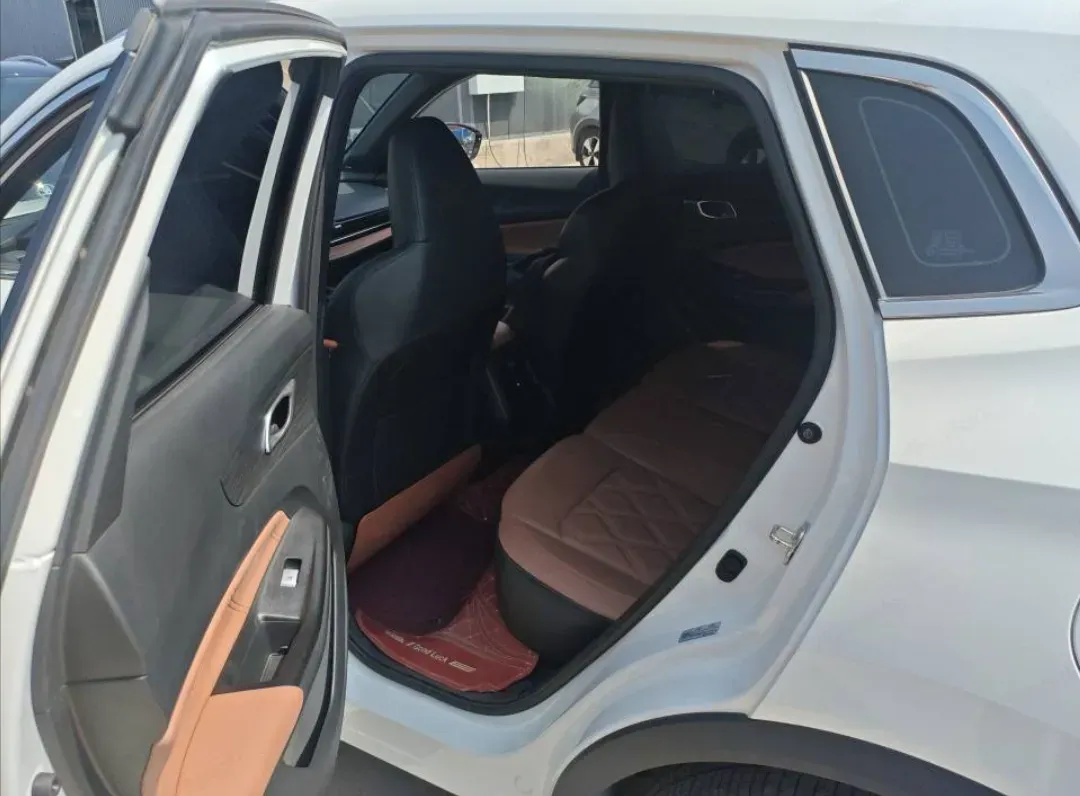 2023 Venucia Grand V DD-i 1.5T 163HP L4 E-CVT PHEV 18.4KWH,autocango,china used car exporter,china ev exporter,chinese used car exporter,chinese used ev exporter