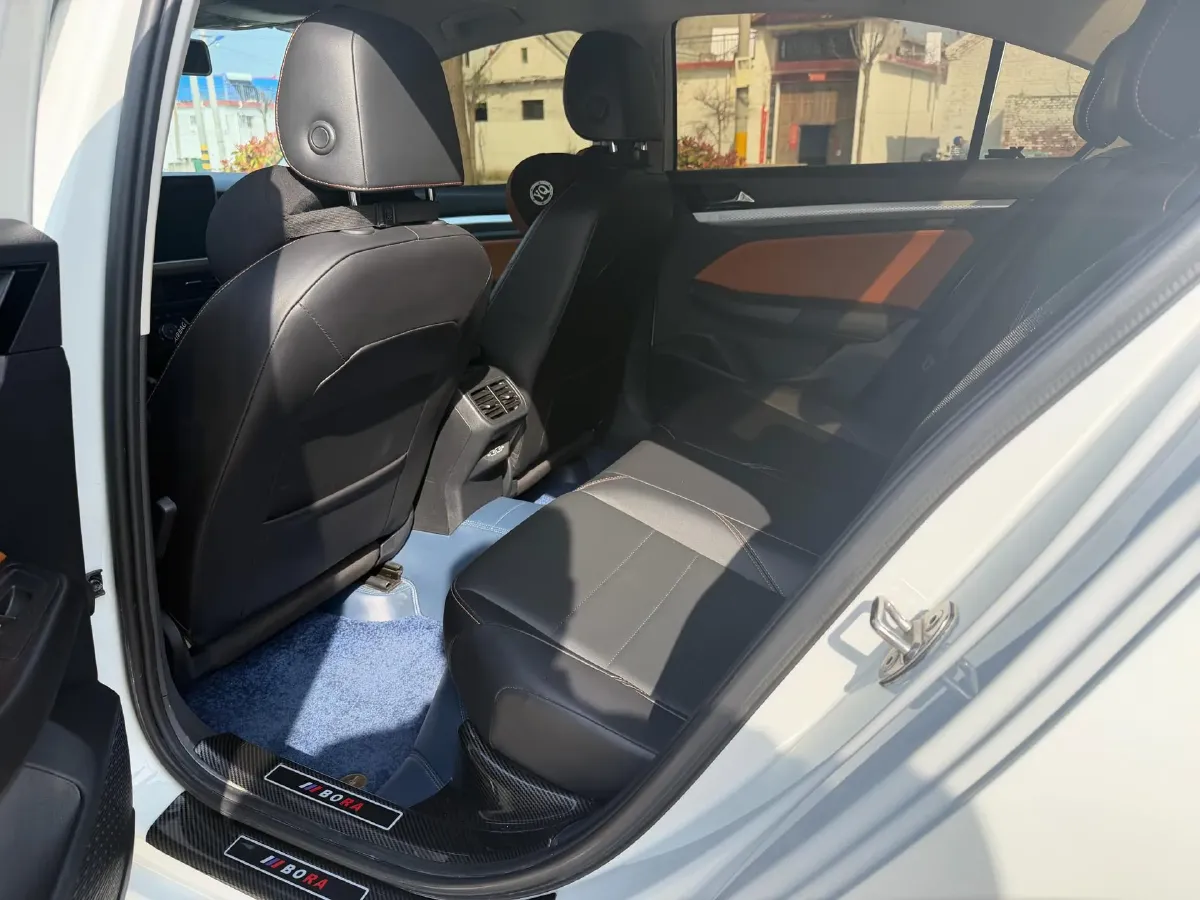 2023 Volkswagen Bora 1.2T 116HP L4 7DCT,autocango,china used car exporter,china ev exporter,chinese used car exporter,chinese used ev exporter