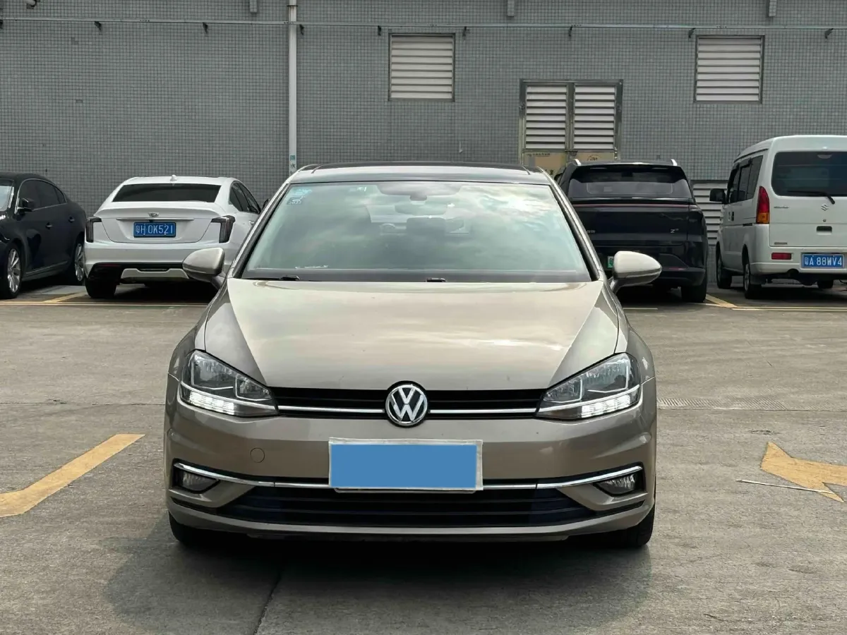 2018 Volkswagen Golf 1.4T 131HP L4 7DCT,autocango,china used car exporter,china ev exporter,chinese used car exporter,chinese used ev exporter