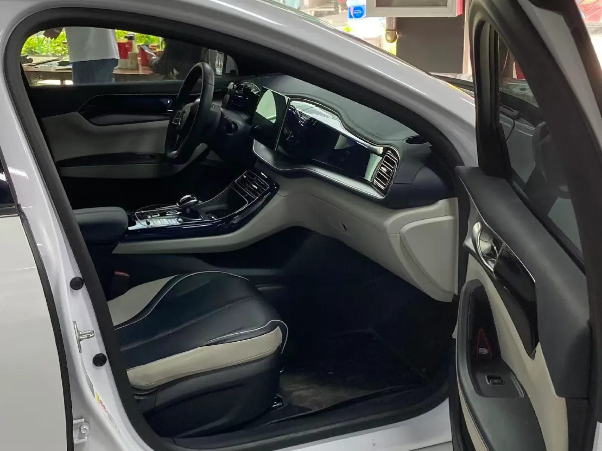 2021 Haval F7 1.5T 169HP L4 7DCT,autocango,china used car exporter,china ev exporter,chinese used car exporter,chinese used ev exporter