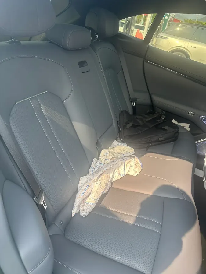 2025 MI YU7 BEV 96.3KWH,autocango,china used car exporter,china ev exporter,chinese used car exporter,chinese used ev exporter