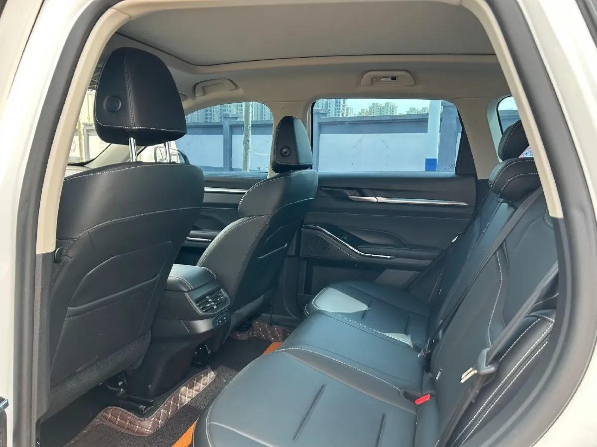 2022 Haval H6 1.5T 184HP L4 7DCT,autocango,china used car exporter,china ev exporter,chinese used car exporter,chinese used ev exporter