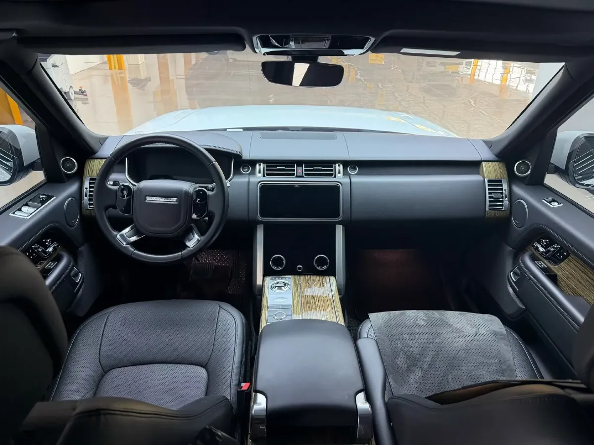 2020 Land Rover Range Rover 3.0T 400HP L6 8AT,autocango,china used car exporter,china ev exporter,chinese used car exporter,chinese used ev exporter