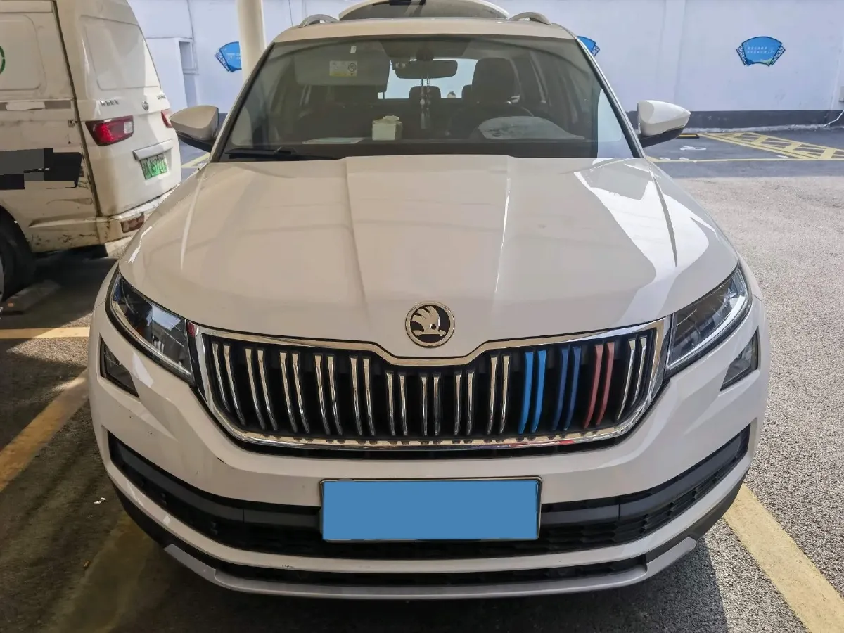 2020 Skoda Kodiak 2.0T 186HP L4 7DCT,autocango,china used car exporter,china ev exporter,chinese used car exporter,chinese used ev exporter