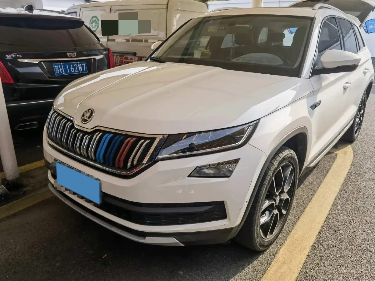 2020 Skoda Kodiak 2.0T 186HP L4 7DCT,autocango,china used car exporter,china ev exporter,chinese used car exporter,chinese used ev exporter