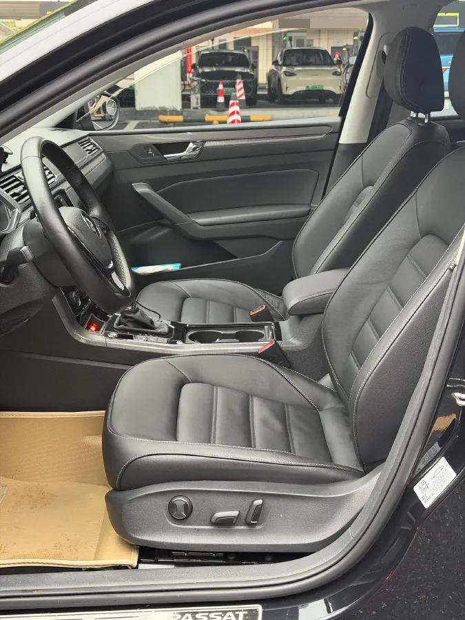 2019 Volkswagen Passat 1.4T 150HP L4 7DCT,autocango,china used car exporter,china ev exporter,chinese used car exporter,chinese used ev exporter