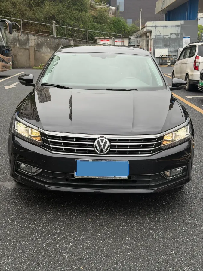 2019 Volkswagen Passat 1.4T 150HP L4 7DCT,autocango,china used car exporter,china ev exporter,chinese used car exporter,chinese used ev exporter
