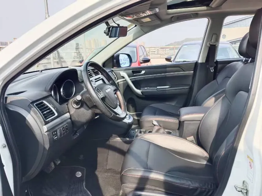 2017 Haval M6 1.5T 150HP L4 6AT,autocango,china used car exporter,china ev exporter,chinese used car exporter,chinese used ev exporter