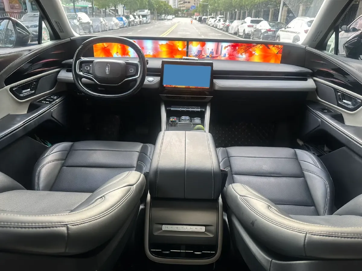 2023 Lincoln Nautilus 2.0T 261HP L4 8AT,autocango,china used car exporter,china ev exporter,chinese used car exporter,chinese used ev exporter