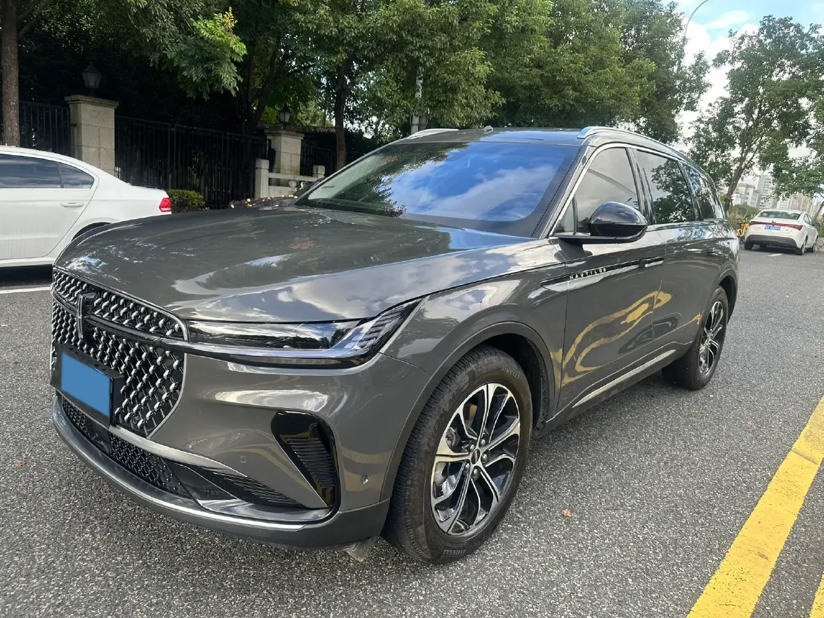 2023 Lincoln Nautilus 2.0T 261HP L4 8AT,autocango,china used car exporter,china ev exporter,chinese used car exporter,chinese used ev exporter