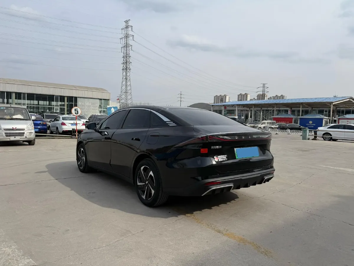 2024 Geely Galaxy L6 1.5T 163HP L4 3DHT PHEV,autocango,china used car exporter,china ev exporter,chinese used car exporter,chinese used ev exporter