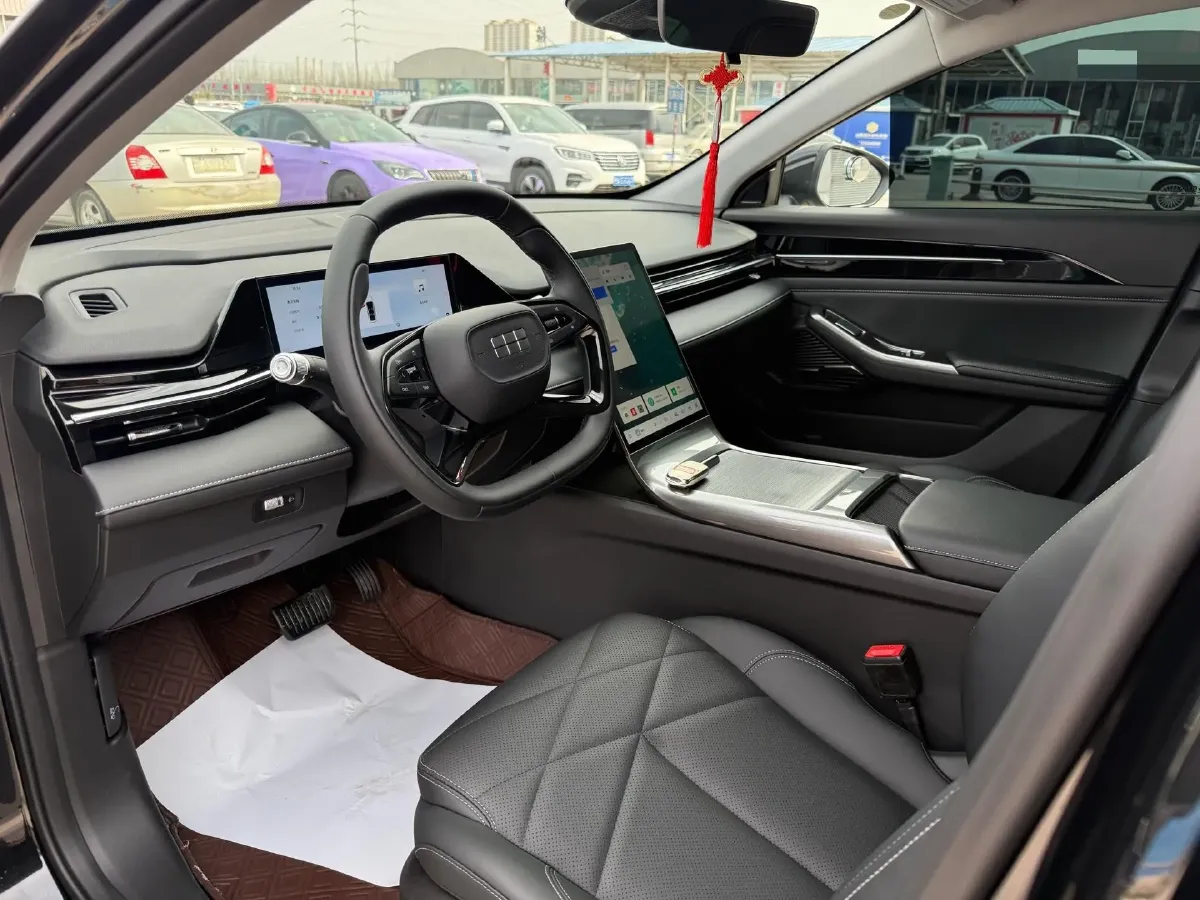 2024 Geely Galaxy L6 1.5T 163HP L4 3DHT PHEV,autocango,china used car exporter,china ev exporter,chinese used car exporter,chinese used ev exporter