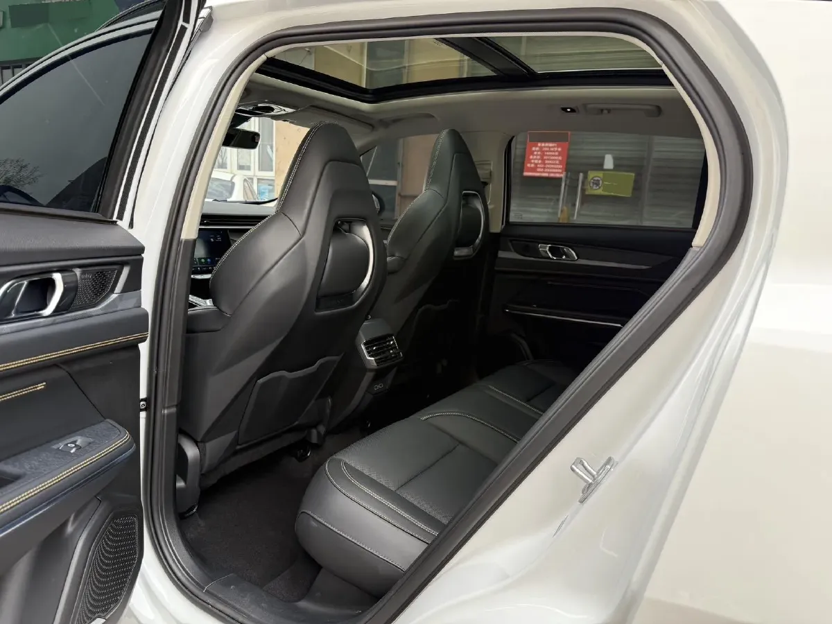 2024 LYNK&CO 01 2.0T 254HP L4 8AT,autocango,china used car exporter,china ev exporter,chinese used car exporter,chinese used ev exporter