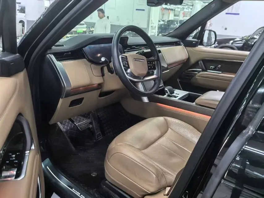 2025 Land Rover Range Rover 3.0T 400HP L6 8AT,autocango,china used car exporter,china ev exporter,chinese used car exporter,chinese used ev exporter