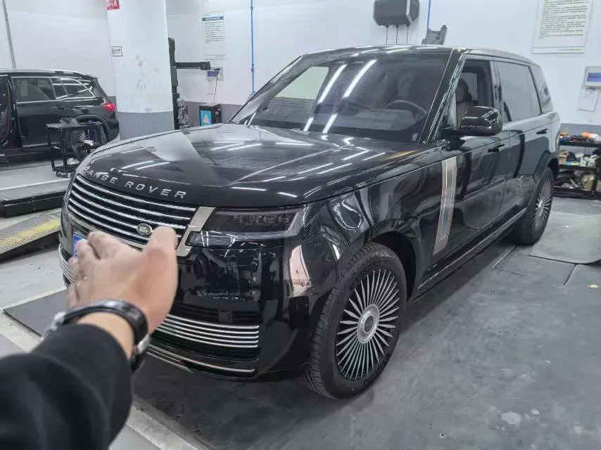 2025 Land Rover Range Rover 3.0T 400HP L6 8AT,autocango,china used car exporter,china ev exporter,chinese used car exporter,chinese used ev exporter