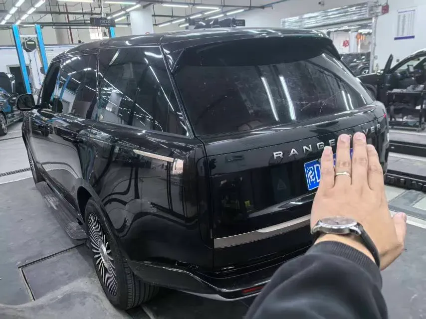 2025 Land Rover Range Rover 3.0T 400HP L6 8AT,autocango,china used car exporter,china ev exporter,chinese used car exporter,chinese used ev exporter