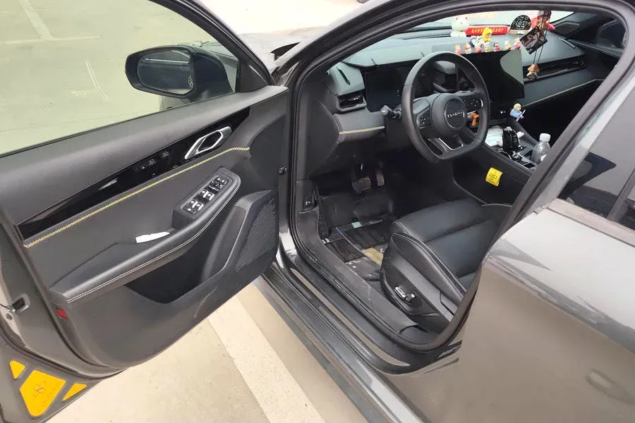 2023 LYNK&CO 03 2.0T 254HP L4 7DCT,autocango,china used car exporter,china ev exporter,chinese used car exporter,chinese used ev exporter