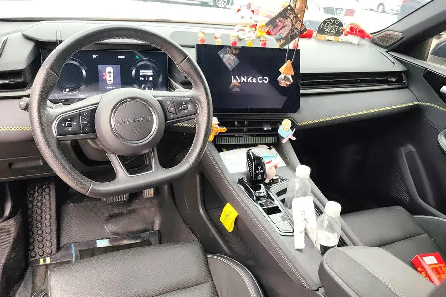 2023 LYNK&CO 03 2.0T 254HP L4 7DCT,autocango,china used car exporter,china ev exporter,chinese used car exporter,chinese used ev exporter