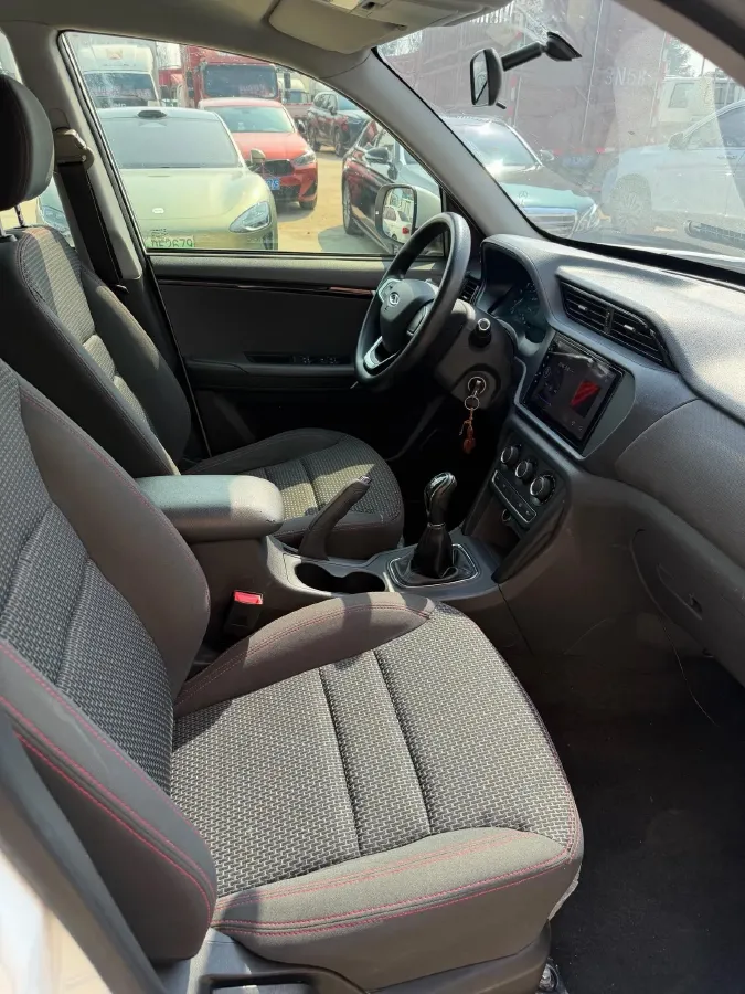 2020 Chery Tiggo 3 1.5L 116HP L4 5MT,autocango,china used car exporter,china ev exporter,chinese used car exporter,chinese used ev exporter