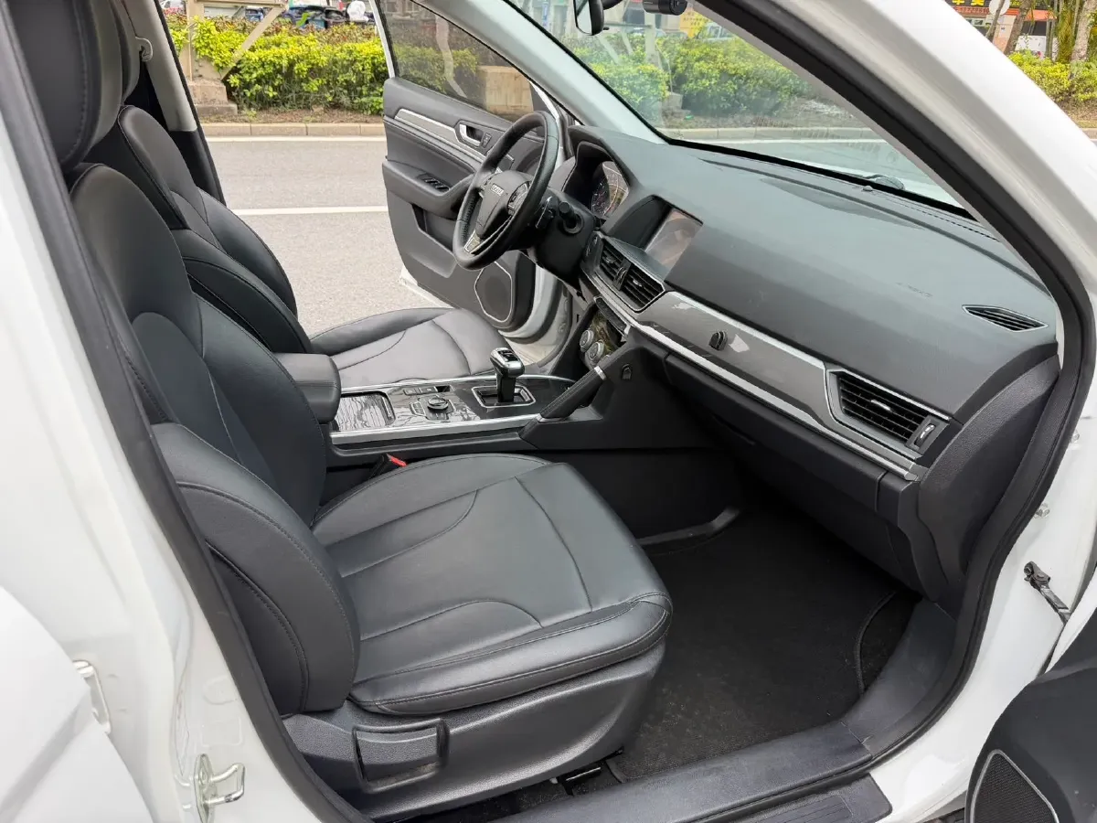 2019 Haval H6 1.5T 150HP L4 7DCT,autocango,china used car exporter,china ev exporter,chinese used car exporter,chinese used ev exporter