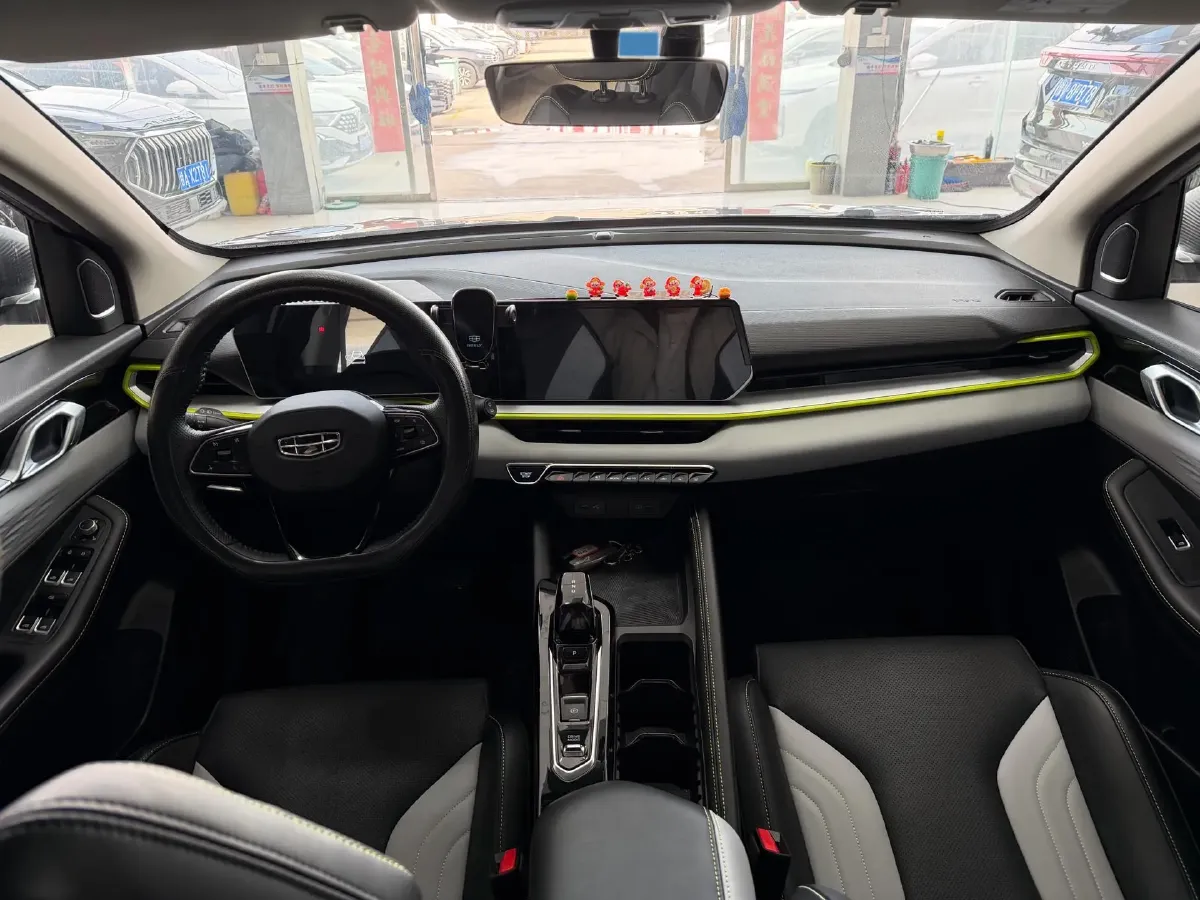 2023 Geely Coolray 1.5T 181HP L4 7DCT,autocango,china used car exporter,china ev exporter,chinese used car exporter,chinese used ev exporter