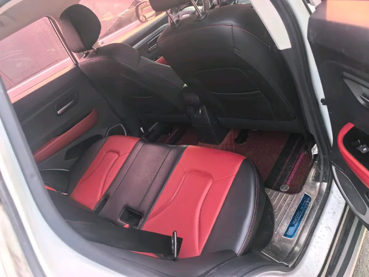 2018 Haval H2s 1.5T 150HP L4 7DCT,autocango,china used car exporter,china ev exporter,chinese used car exporter,chinese used ev exporter