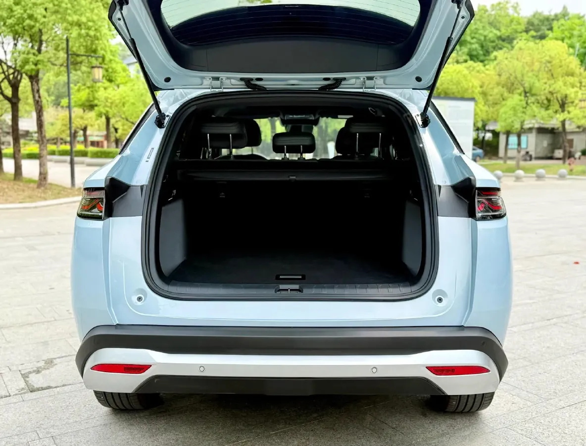 2025 BYD SongL DM-i 1.5L 101HP L4 E-CVT PHEV 18.3KWH,autocango,china used car exporter,china ev exporter,chinese used car exporter,chinese used ev exporter