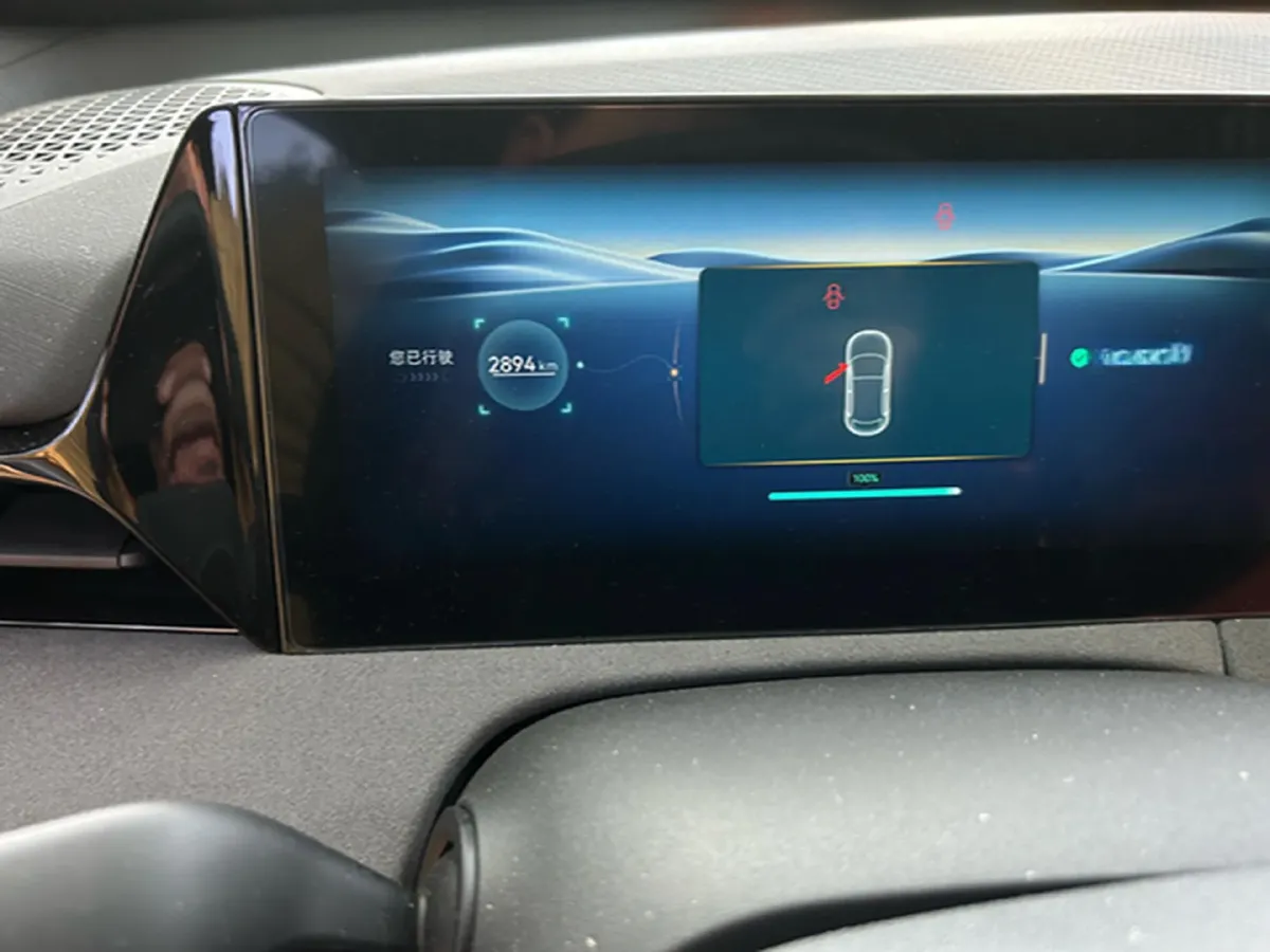 2025 ChangAn UNI-V 2.0T 245HP L4 8AT,autocango,china used car exporter,china ev exporter,chinese used car exporter,chinese used ev exporter