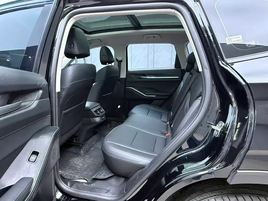 2024 Haval H6 1.5T 184HP L4 7DCT,autocango,china used car exporter,china ev exporter,chinese used car exporter,chinese used ev exporter