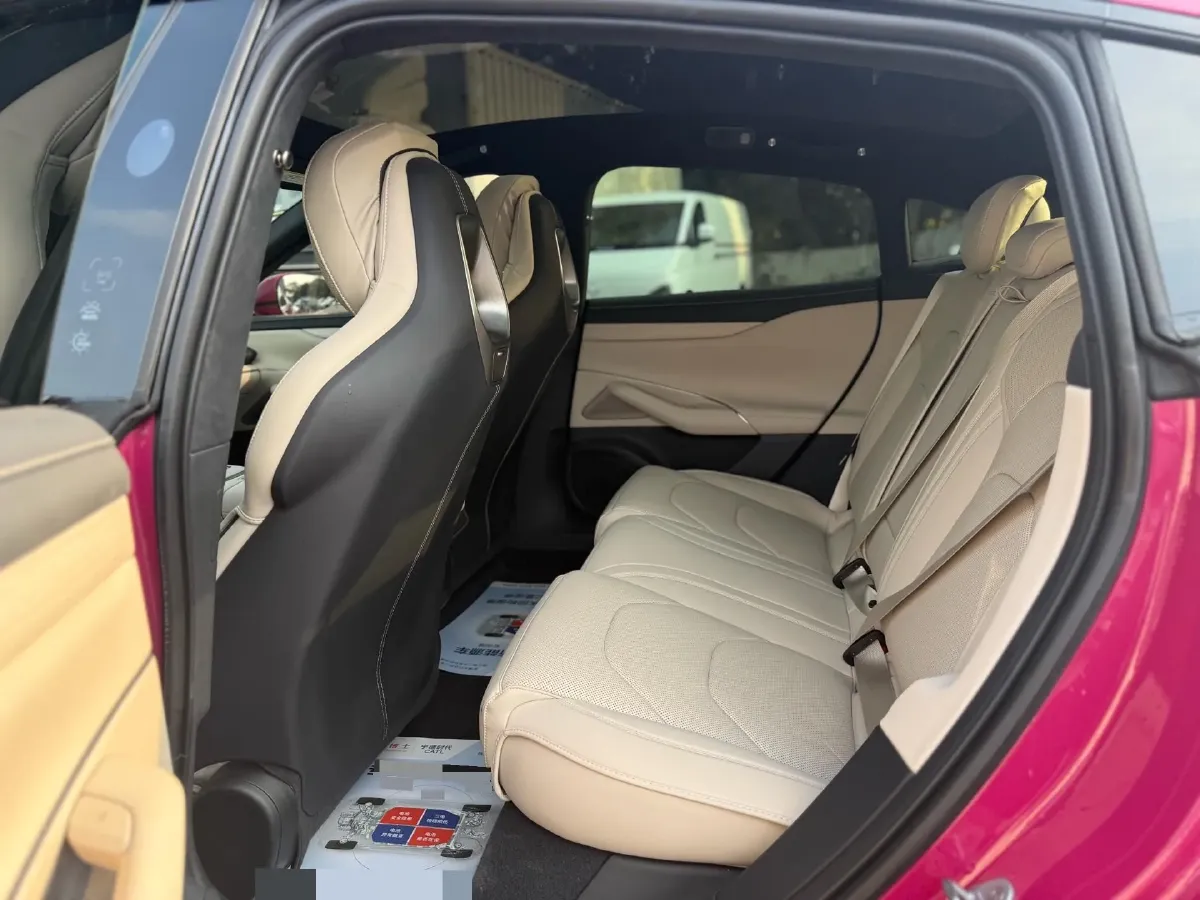 2024 MI SU7 BEV 101KWH,autocango,china used car exporter,china ev exporter,chinese used car exporter,chinese used ev exporter