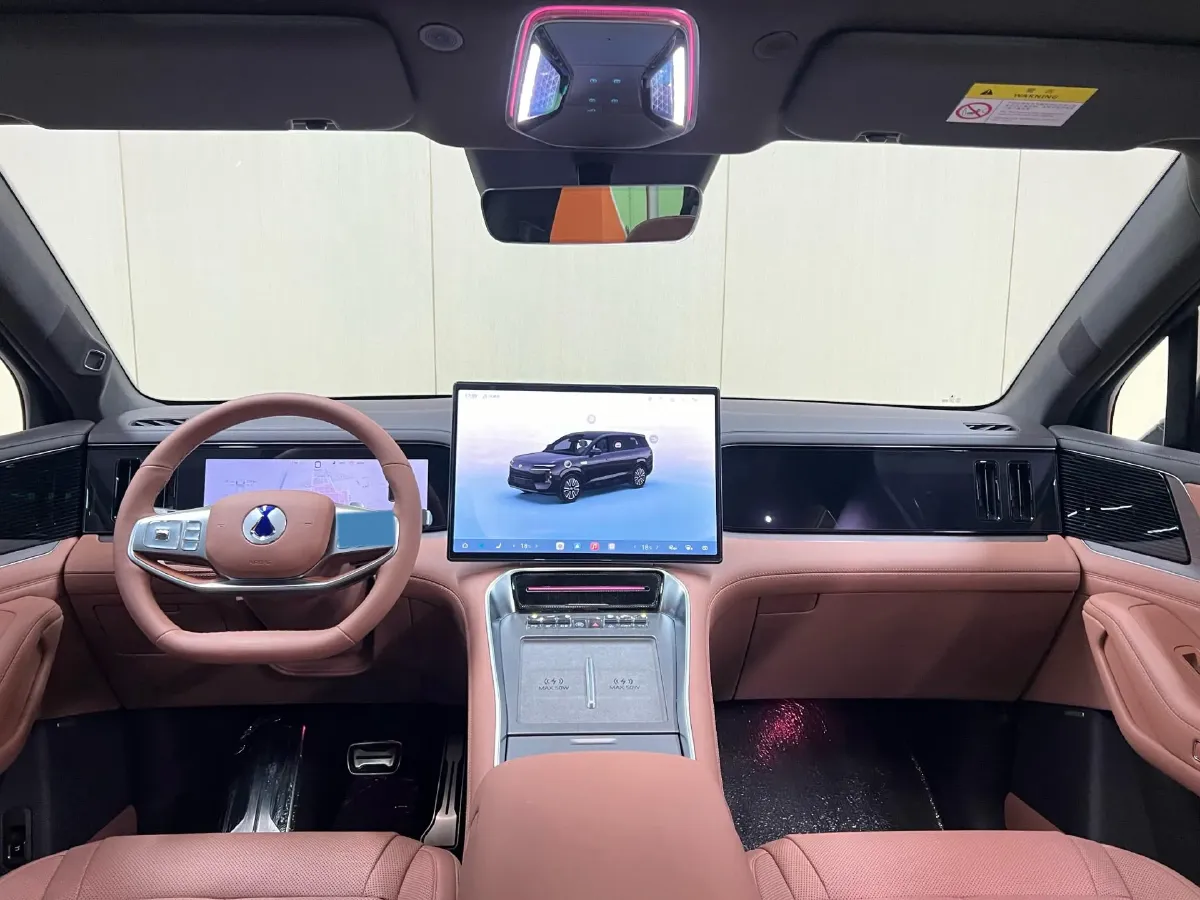 2025 Denza DenzaN8L 2.0T 207HP L4 E-CVT PHEV,autocango,china used car exporter,china ev exporter,chinese used car exporter,chinese used ev exporter