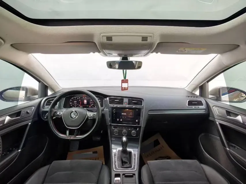 2020 Volkswagen Golf 1.4T 150HP L4 7DCT,autocango,china used car exporter,china ev exporter,chinese used car exporter,chinese used ev exporter