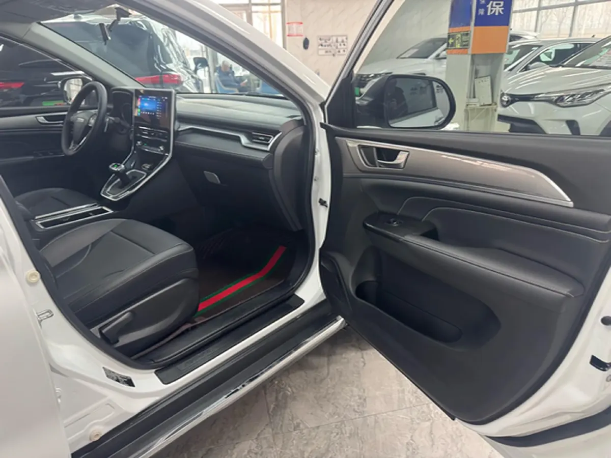 2023 Haval M6 1.5T 150HP L4 7DCT,autocango,china used car exporter,china ev exporter,chinese used car exporter,chinese used ev exporter