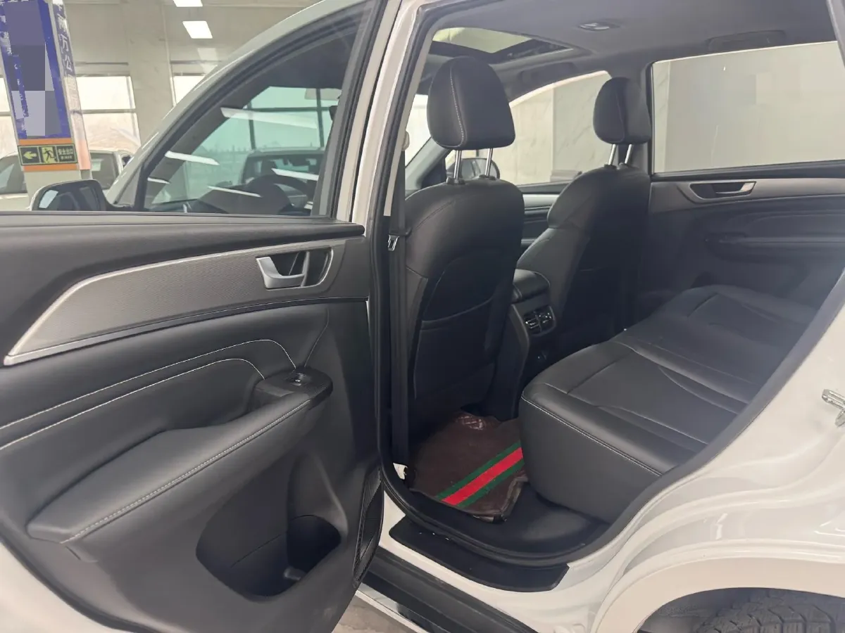 2023 Haval M6 1.5T 150HP L4 7DCT,autocango,china used car exporter,china ev exporter,chinese used car exporter,chinese used ev exporter