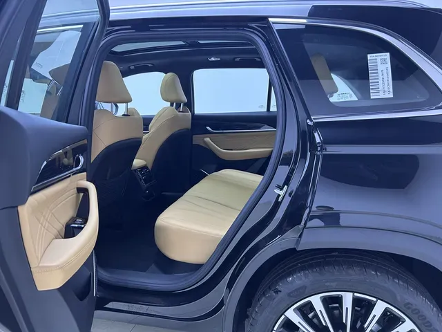 2024 Geely Monjaro 1.5T 163HP L4 3DHT Hybrid,autocango,china used car exporter,china ev exporter,chinese used car exporter,chinese used ev exporter