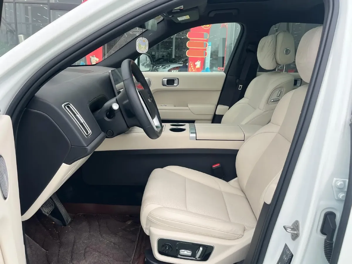 2023 Li L7 Range Extended 154HP REEV 40.9KWH,autocango,china used car exporter,china ev exporter,chinese used car exporter,chinese used ev exporter