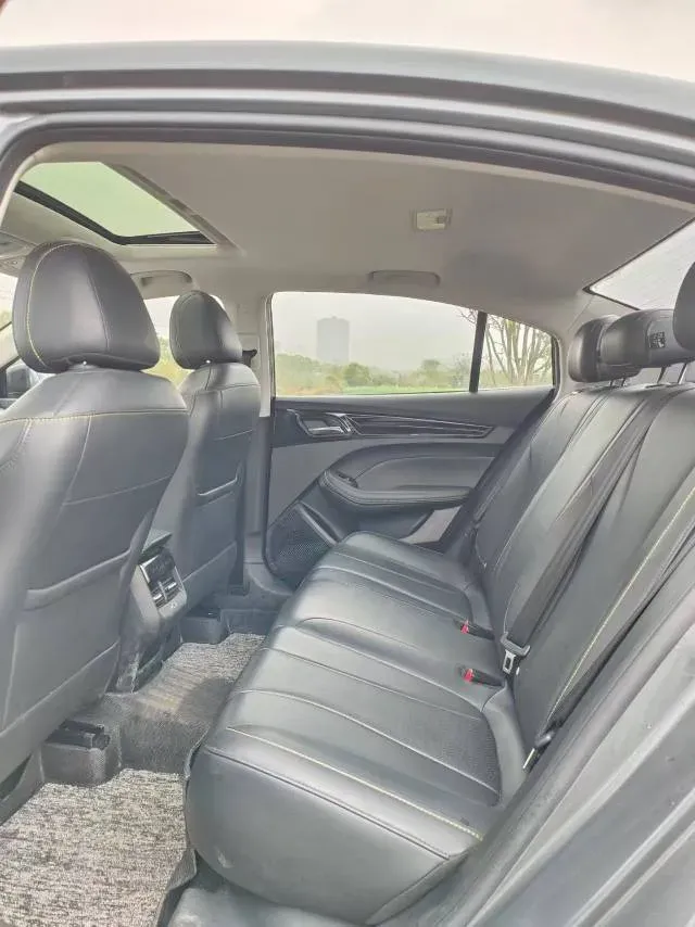 2021 Roewe i5 1.5L 120HP L4 CVT,autocango,china used car exporter,china ev exporter,chinese used car exporter,chinese used ev exporter