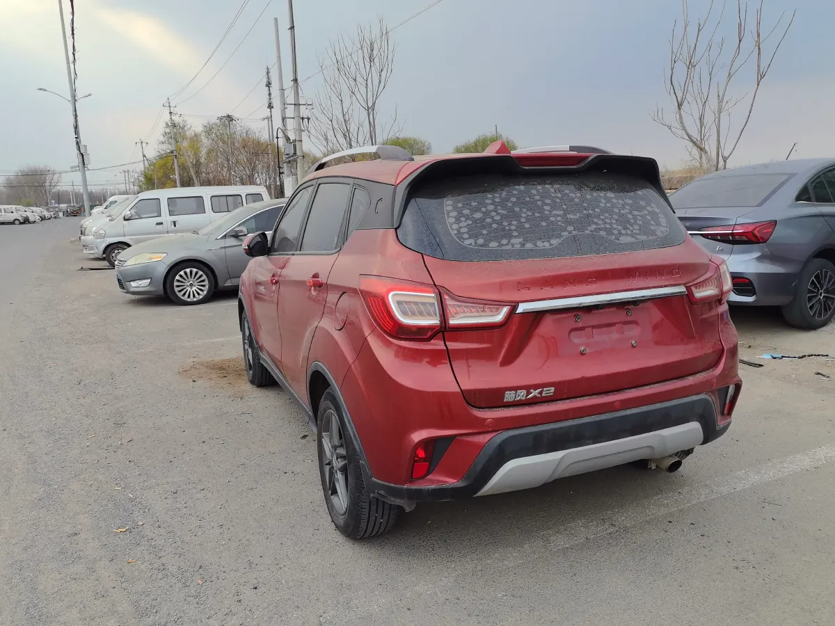 2017 Landwind X2 1.6L 125HP L4 5MT,autocango,china used car exporter,china ev exporter,chinese used car exporter,chinese used ev exporter