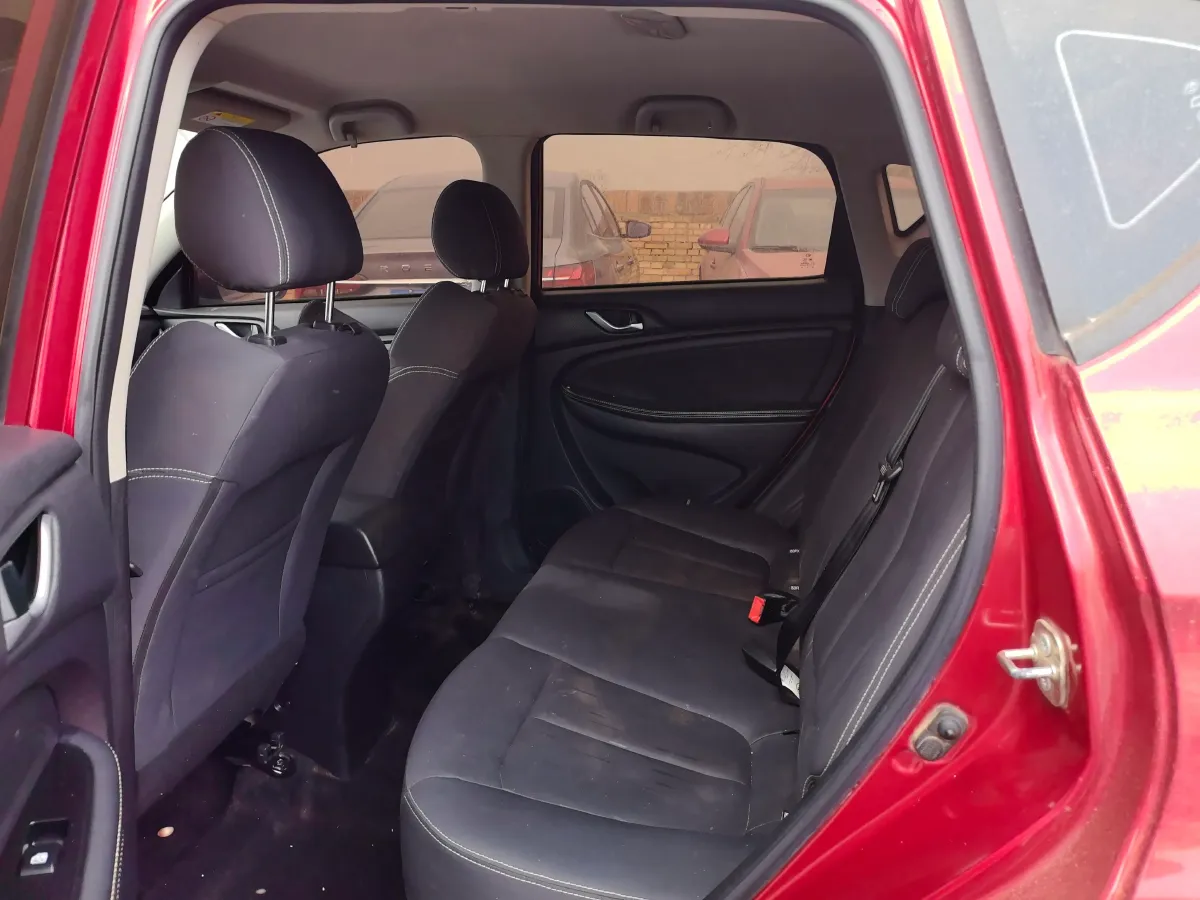 2017 Landwind X2 1.6L 125HP L4 5MT,autocango,china used car exporter,china ev exporter,chinese used car exporter,chinese used ev exporter